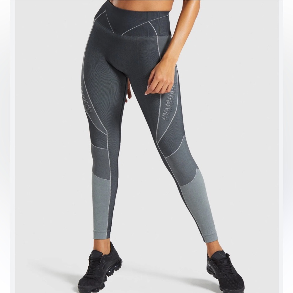 ❤️ Gymshark Turbo Seamless Grey Stretch 25” Colorblock Crop Leggings S